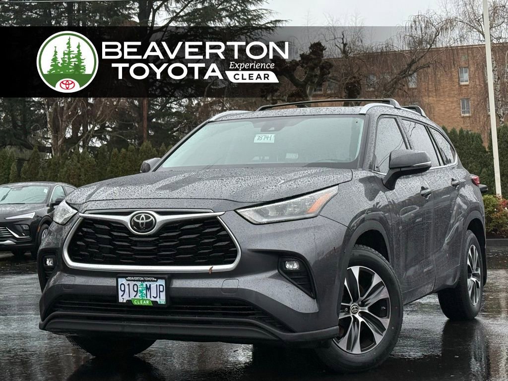 Used 2020 Toyota Highlander XLE