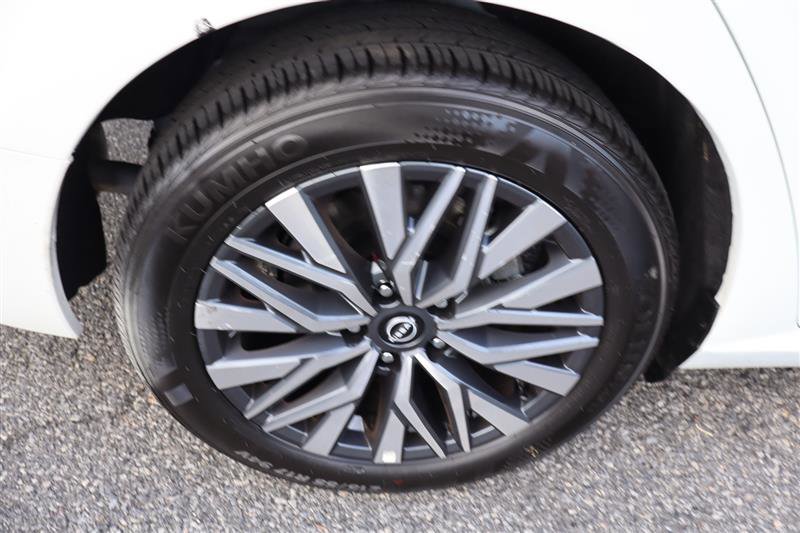 Used 2025 Nissan Altima 2.5 SV image 29
