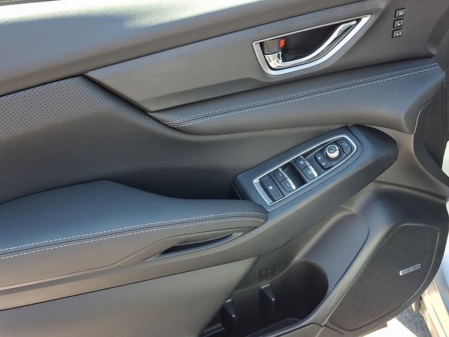 Certified 2025 Subaru Ascent Limited w/ Popular Package #1 image 12