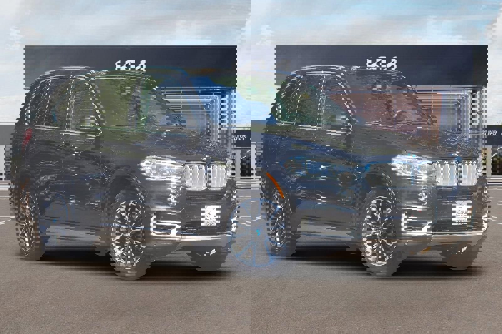 Used 2017 BMW X5 xDrive35i image 2