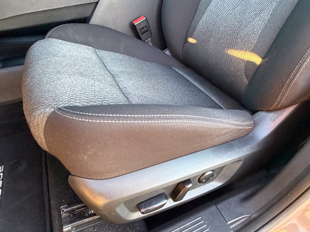 Certified 2024 Nissan Rogue SV FWD image 27