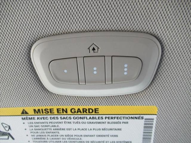 Certified 2024 Chrysler Pacifica Limited AWD/4WD image 35