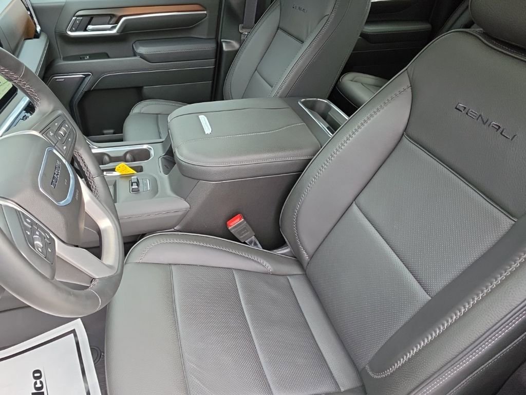 Certified 2025 GMC Sierra 2500 Denali w/ Denali Reserve Package image 35