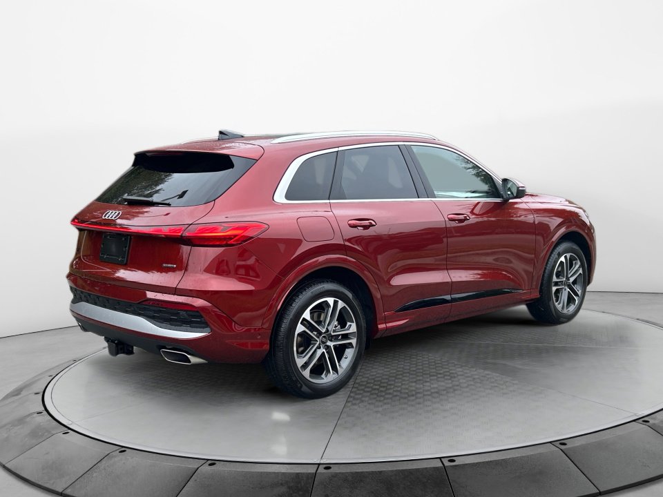 New 2025 Audi Q5 Prestige image 7