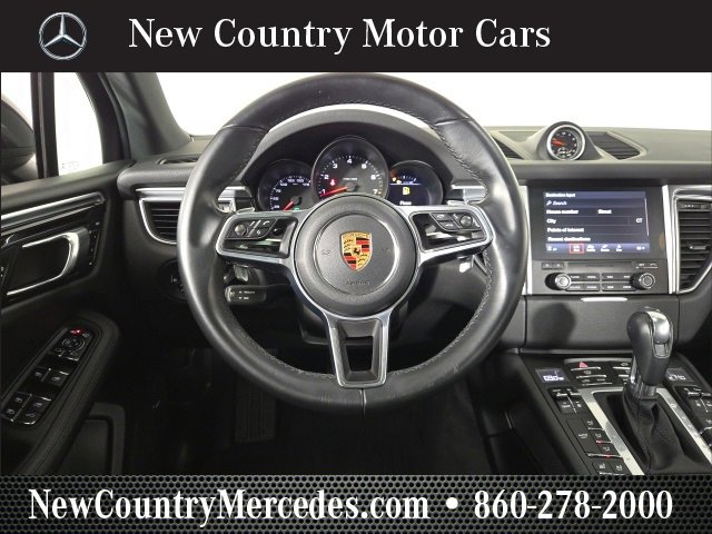 Used 2018 Porsche Macan image 18