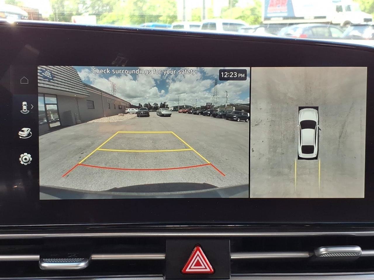 Used 2024 Hyundai Elantra Limited FWD image 12