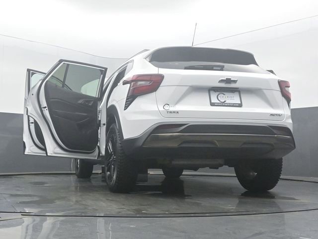 Certified 2025 Chevrolet Trax ACTIV FWD image 58