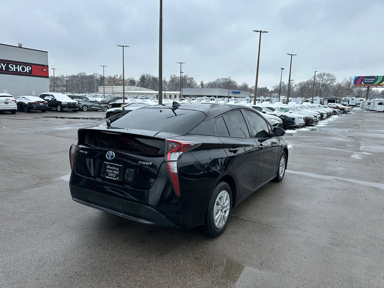 Used 2017 Toyota Prius Three Touring image 3