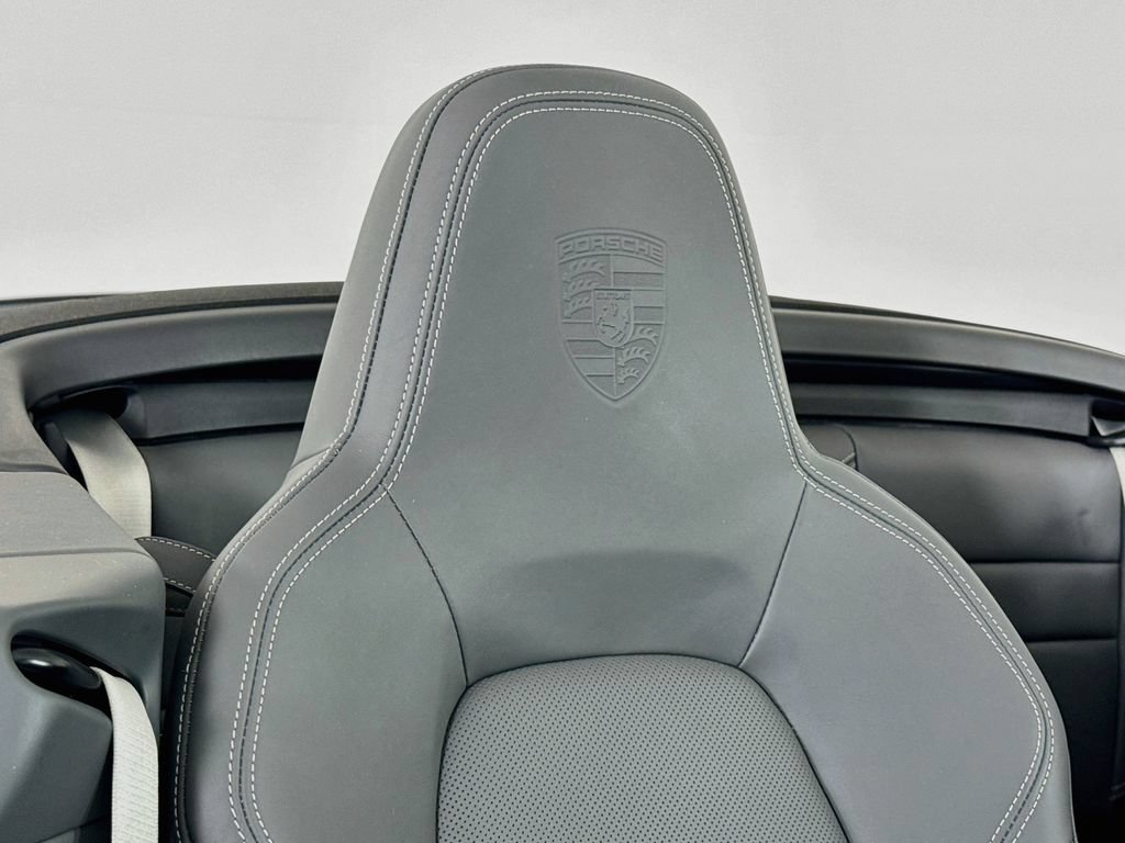 Used 2024 Porsche 911 Carrera GTS RWD image 27