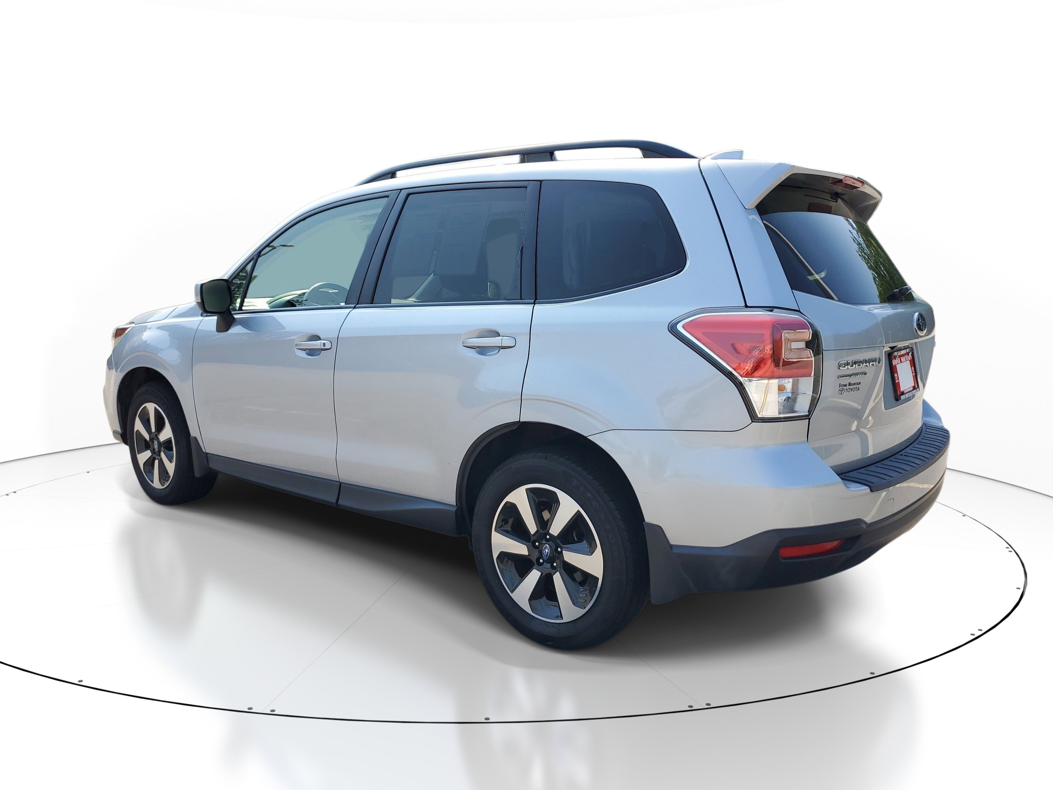 Used 2017 Subaru Forester 2.5i Premium AWD/4WD image 4