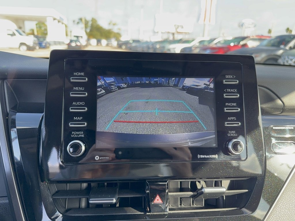 Used 2023 Toyota Camry SE image 19