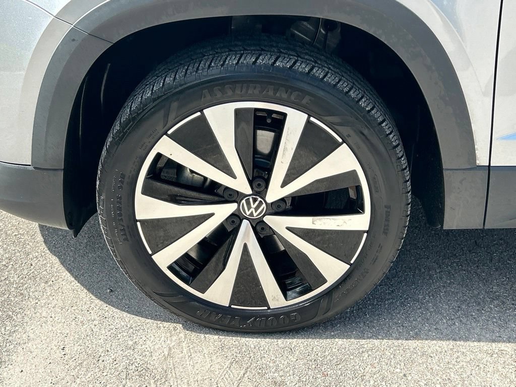 Used 2023 Volkswagen Taos SE FWD image 52