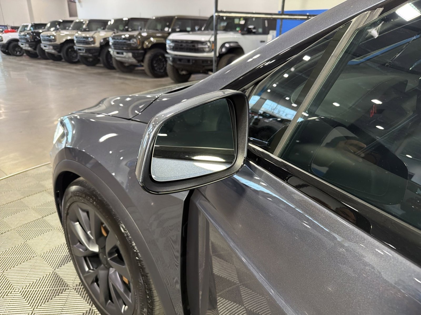 Used 2023 Tesla Model X image 15