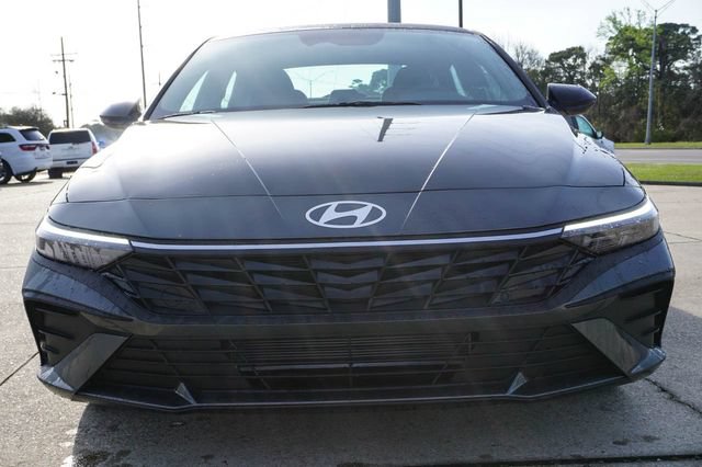 Certified 2026 Hyundai Elantra Sport FWD image 8
