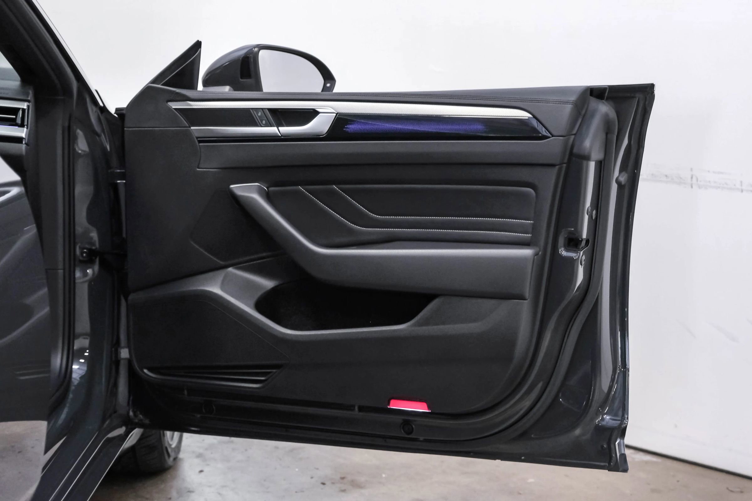 Used 2021 Volkswagen Arteon SEL image 40