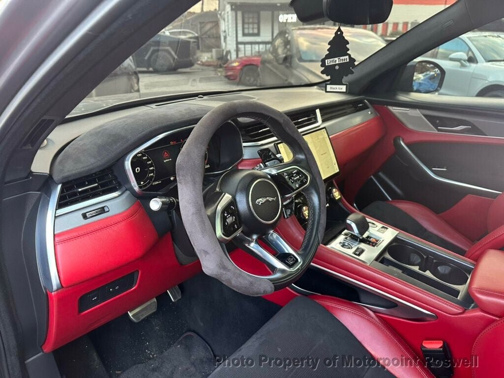 Used 2022 Jaguar F-PACE SVR AWD/4WD image 12