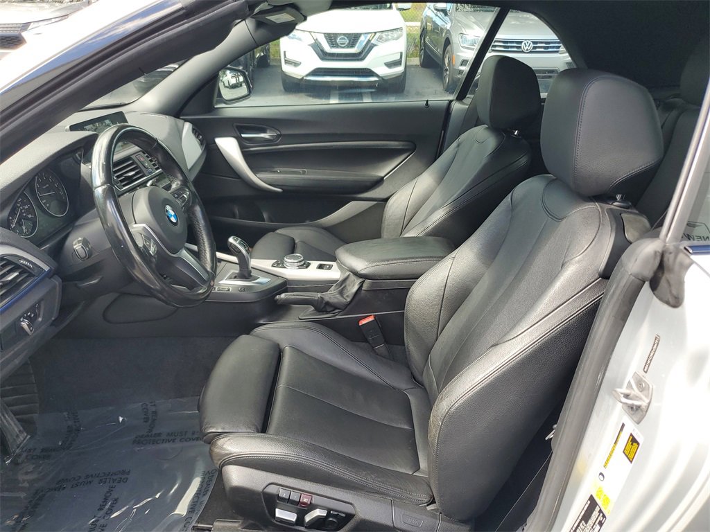Used 2016 BMW M235i Convertible image 17