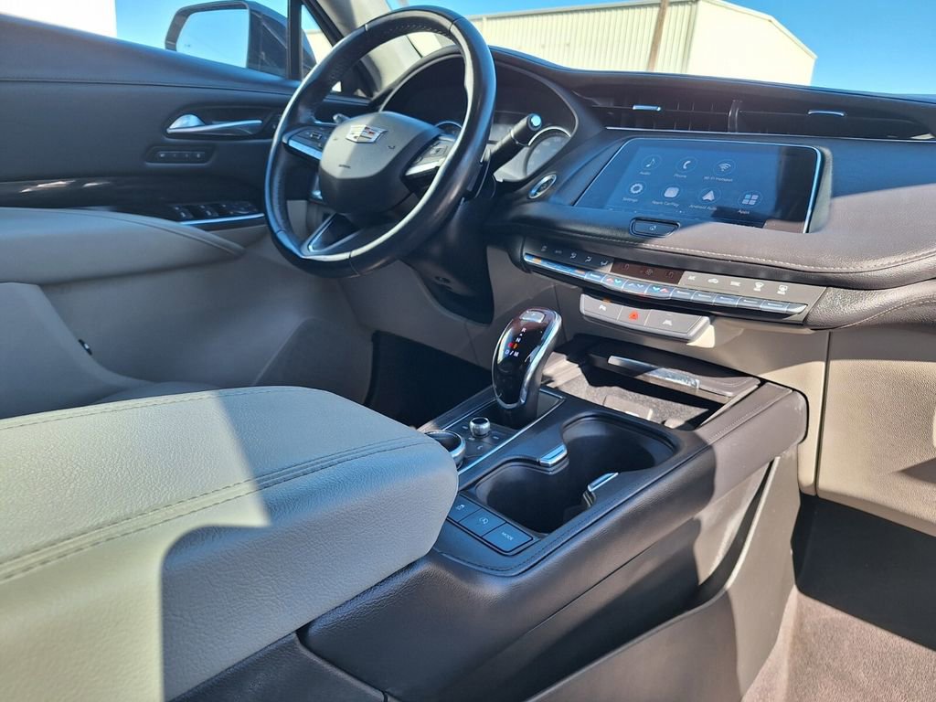 Used 2023 Cadillac XT4 Premium Luxury image 26