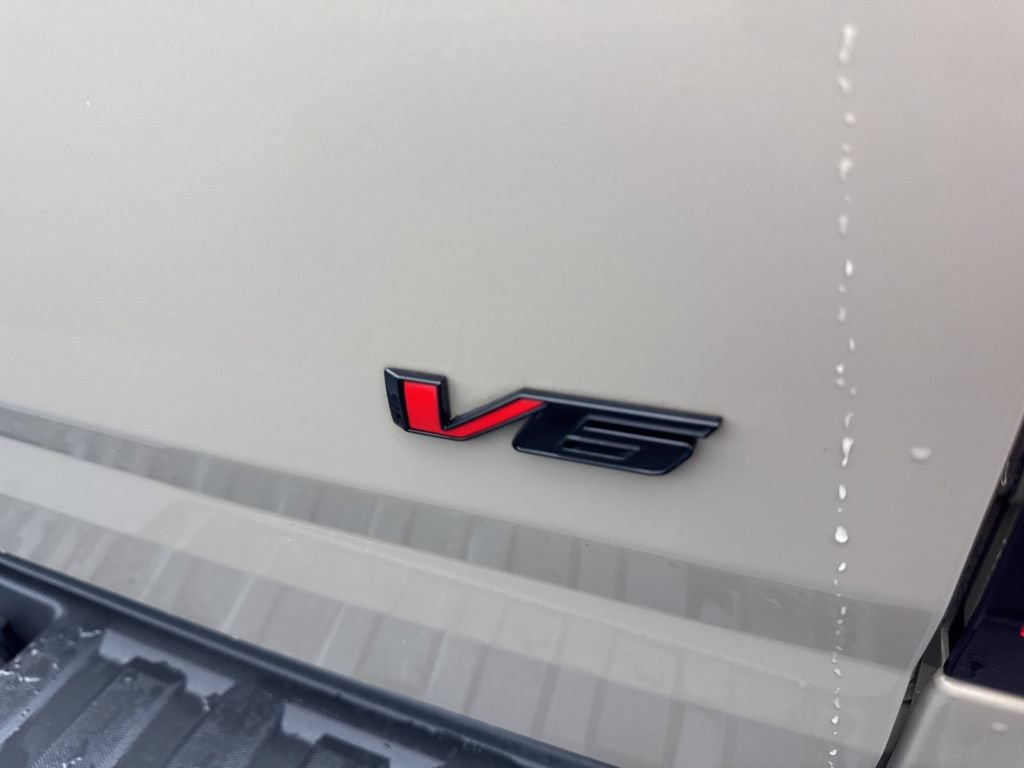 Used 2022 Chevrolet Colorado Z71 AWD/4WD image 41