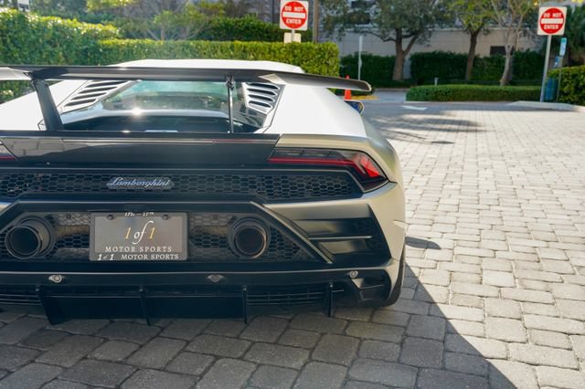 Used 2020 Lamborghini Huracan EVO AWD/4WD image 23