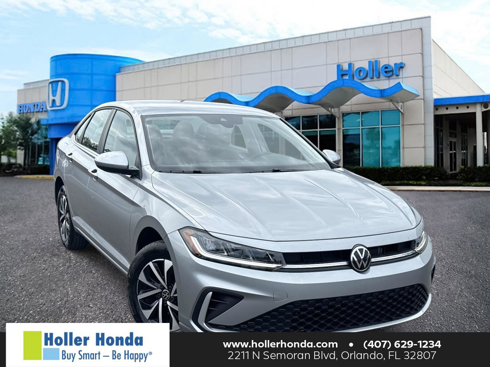 Used 2025 Volkswagen Jetta S image 1