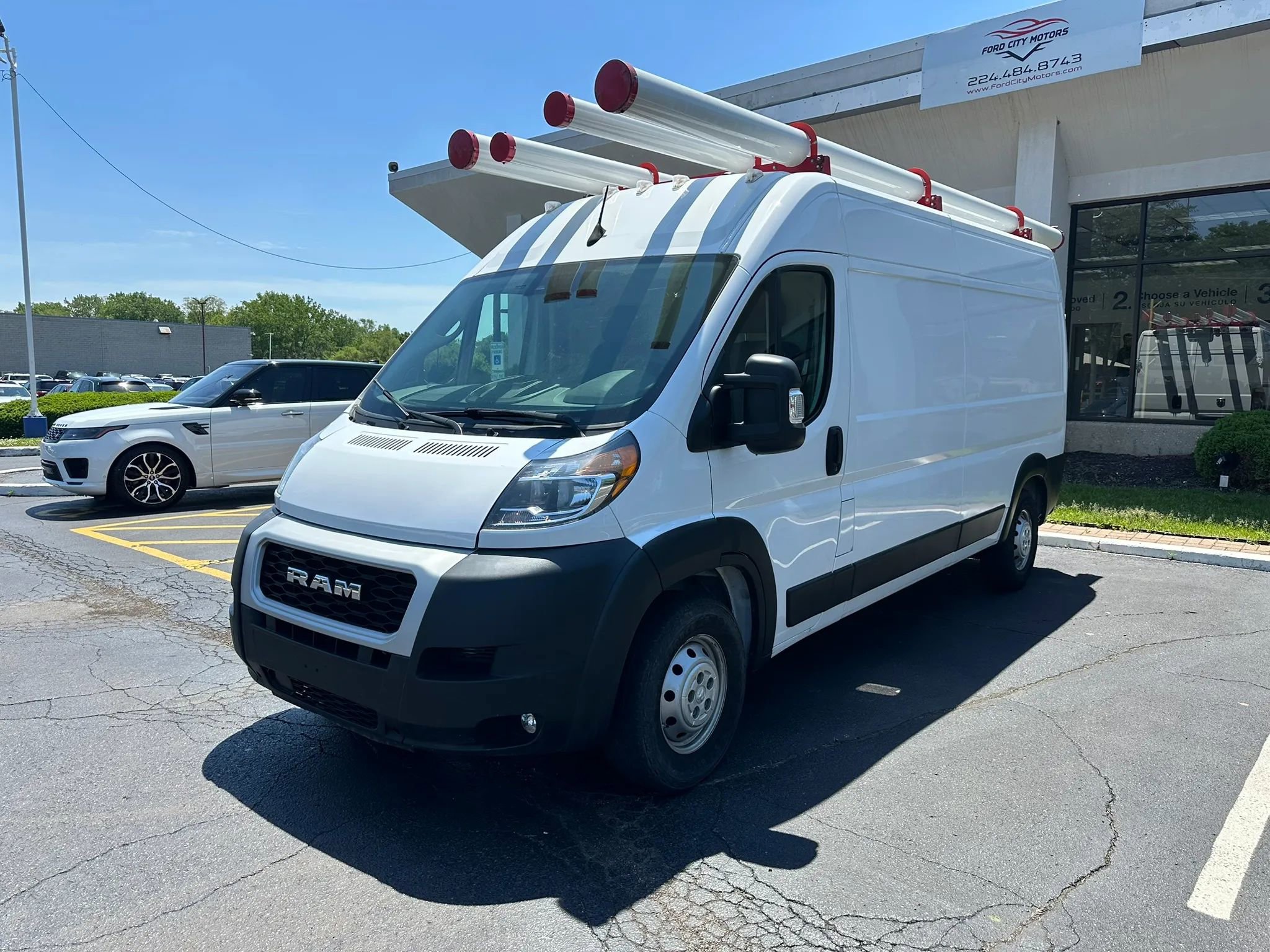 Used 2022 RAM ProMaster 2500 w/ Safety Group FWD image 4
