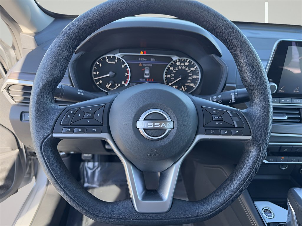 Used 2023 Nissan Altima 2.5 SV image 13