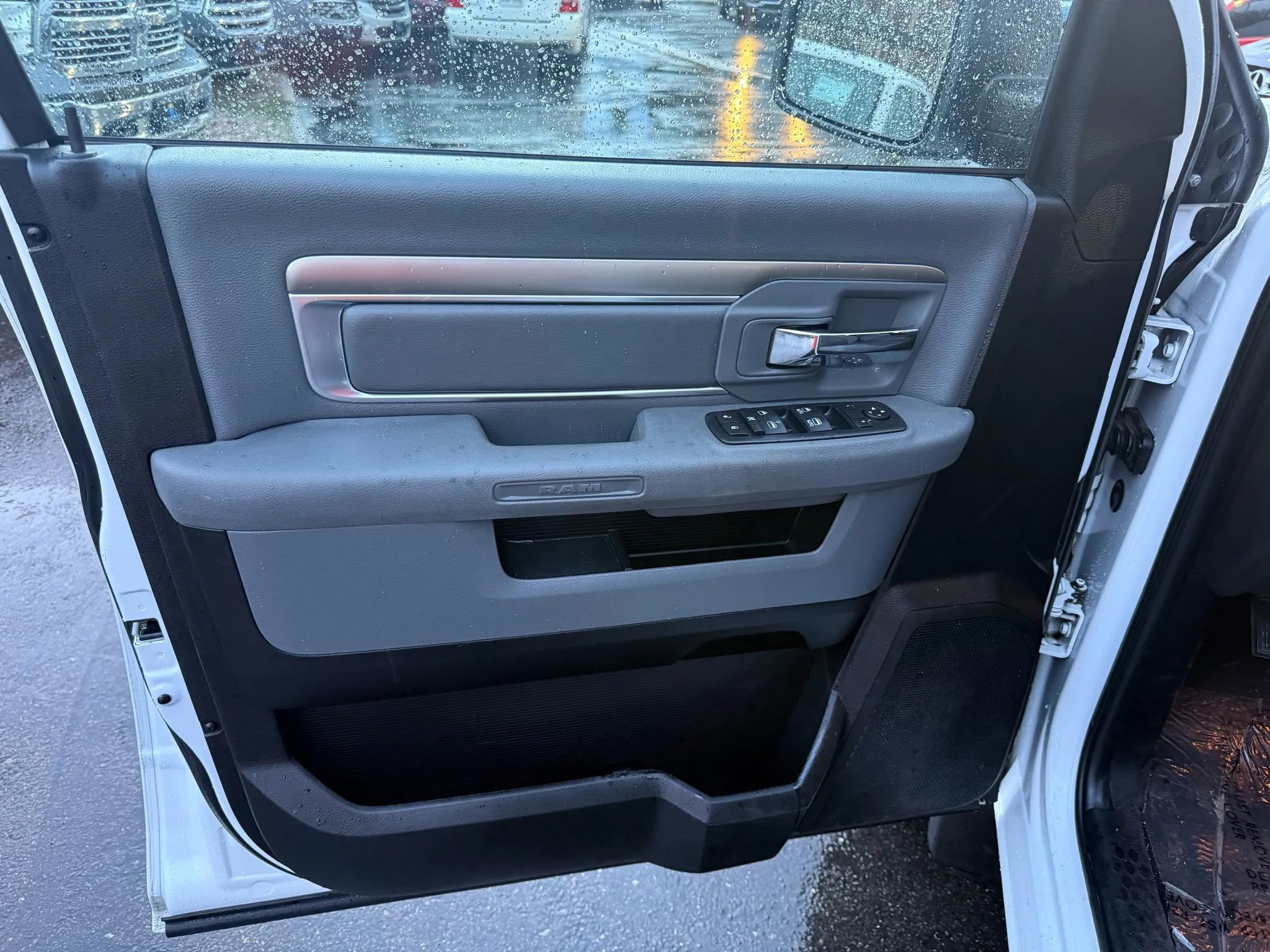 Used 2016 RAM 1500 Big Horn image 23