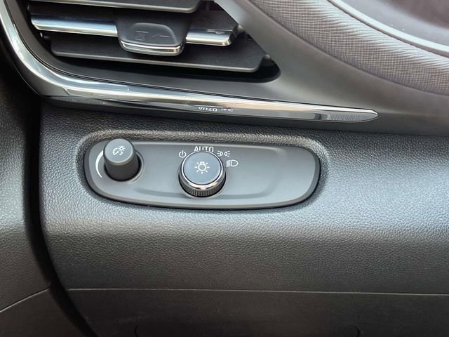 Used 2025 Buick Envista Preferred w/ Convenience I Package image 27