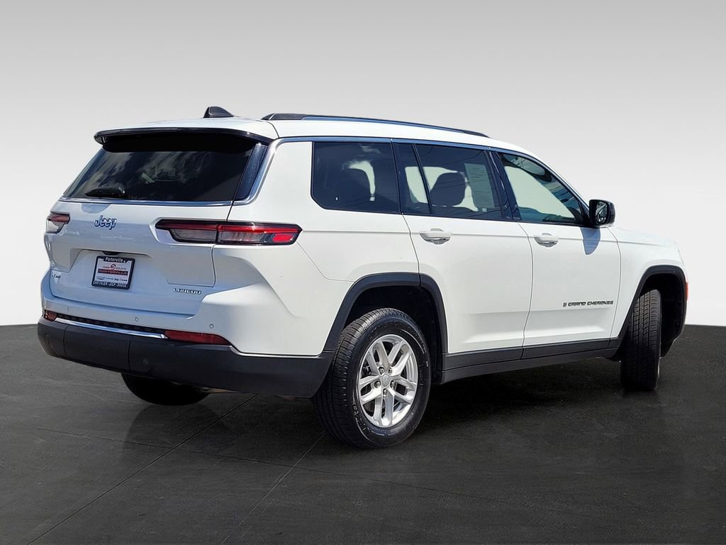 Used 2023 Jeep Grand Cherokee L Laredo AWD/4WD image 4
