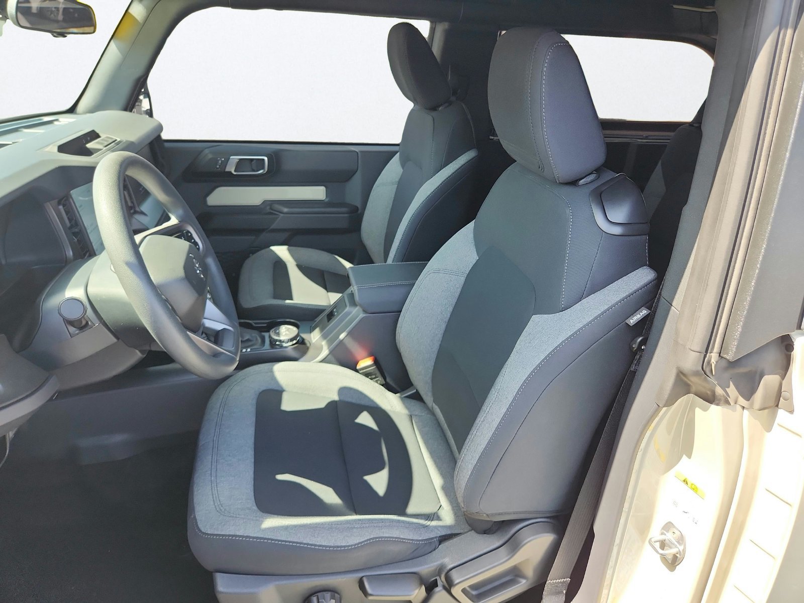 Used 2025 Ford Bronco 2-Door AWD/4WD image 12