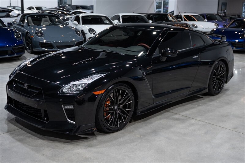 Used 2021 Nissan GT-R Premium AWD/4WD image 2
