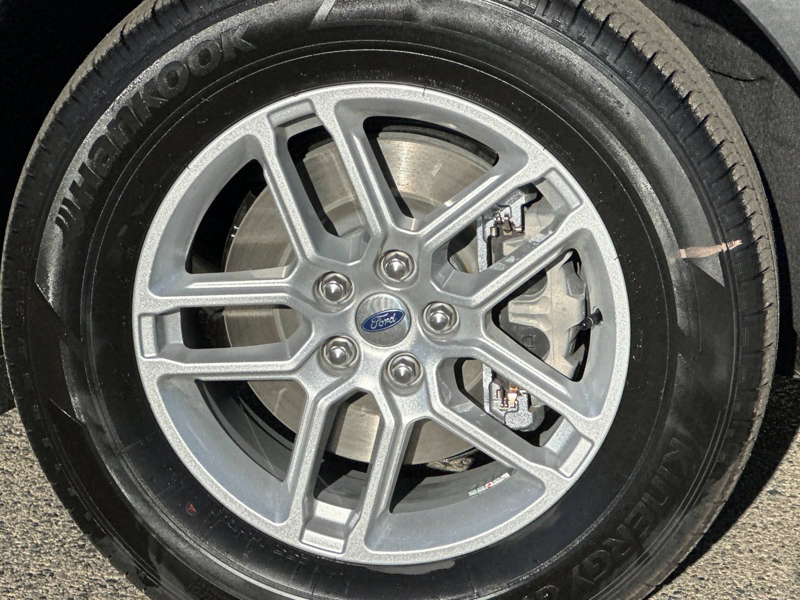 New 2026 Ford Explorer Active w/ Active Comfort Package RWD image 38