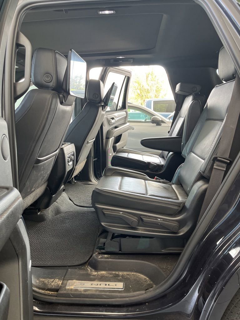 Used 2023 GMC Yukon Denali image 19