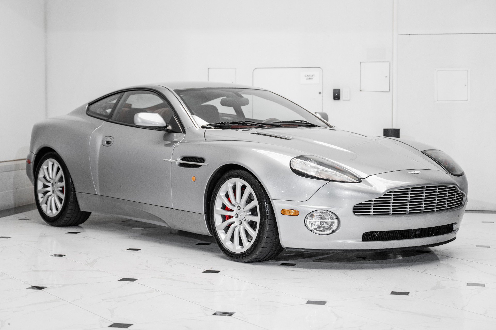 Used 2002 Aston Martin Vanquish