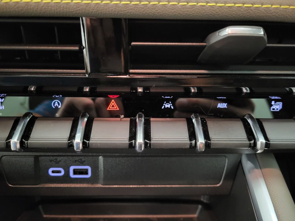 New 2026 Chevrolet Colorado ZR2 w/ Technology Package image 11