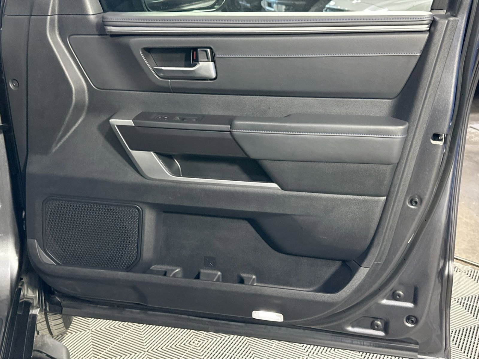 Used 2023 Toyota Tundra Platinum image 36