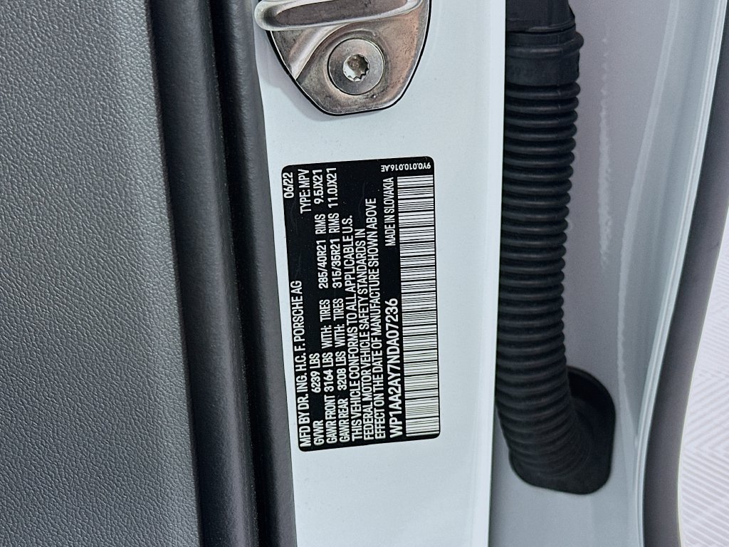 Certified 2022 Porsche Cayenne AWD/4WD image 35
