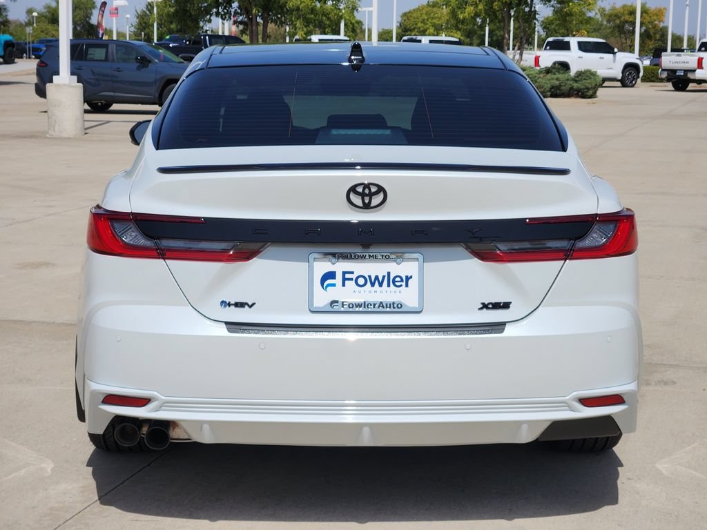 New 2026 Toyota Camry Hybrid FWD image 6
