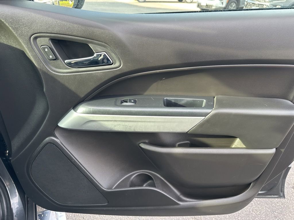 Used 2016 Chevrolet Colorado LT w/ LT Convenience Package image 30