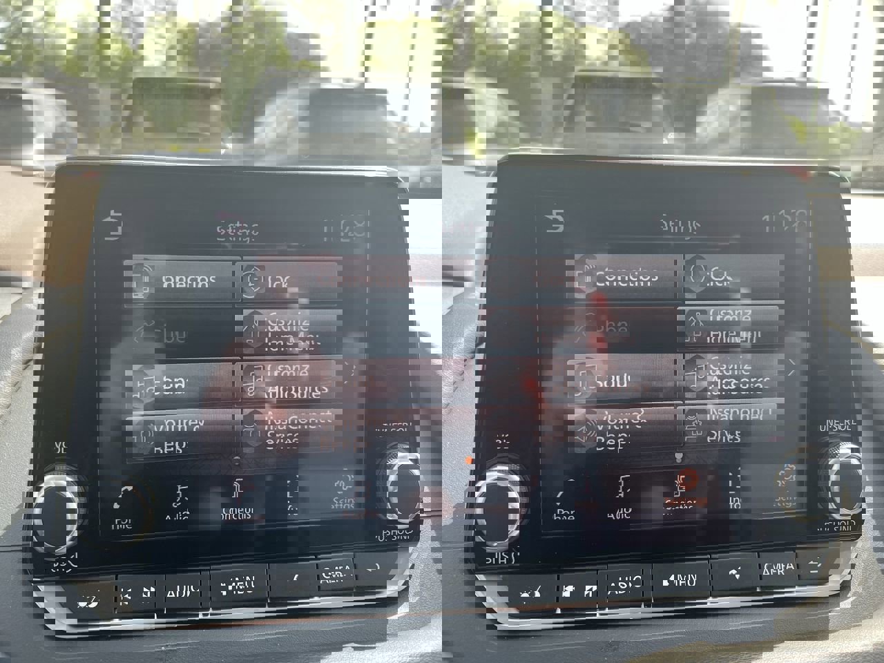 Used 2022 Nissan Rogue SV FWD image 24