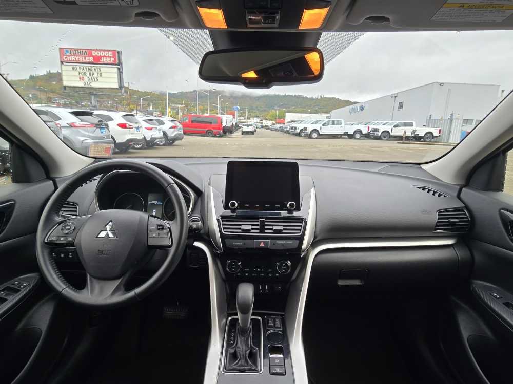 Used 2022 Mitsubishi Eclipse Cross SE image 15