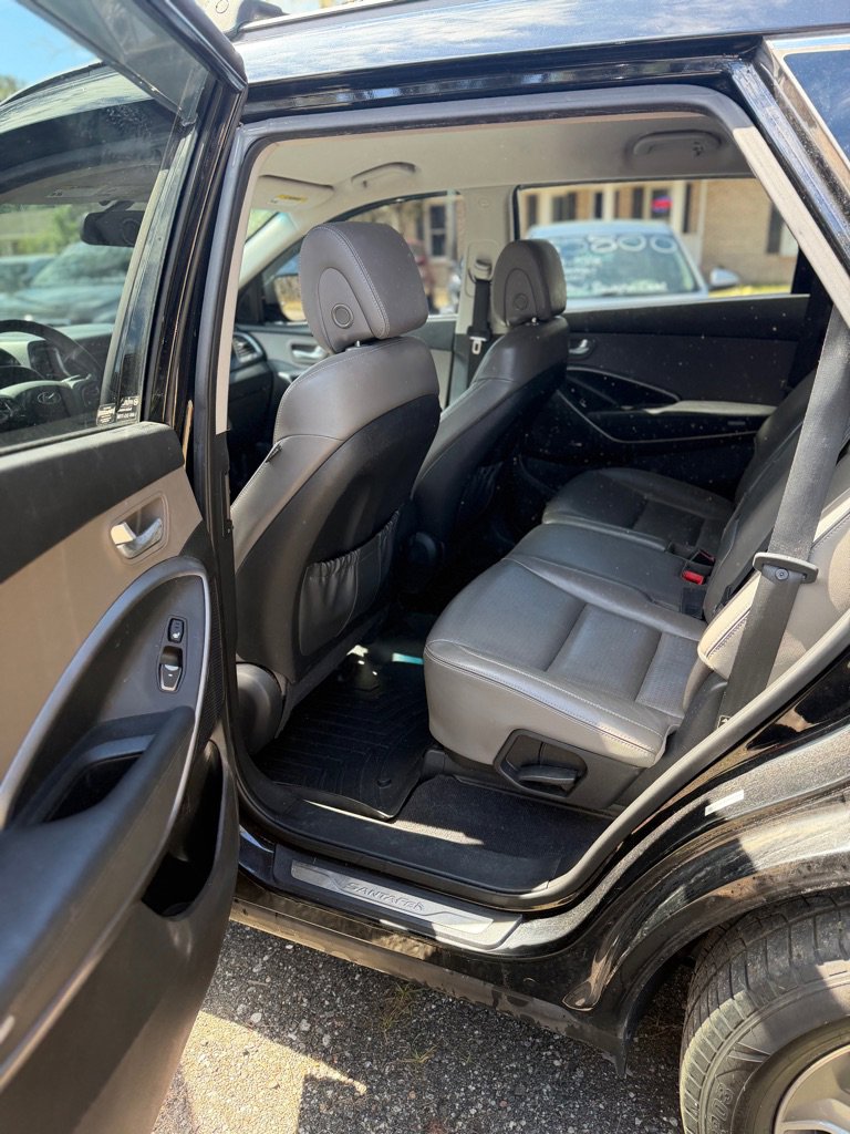 Used 2013 Hyundai Santa Fe GLS image 10