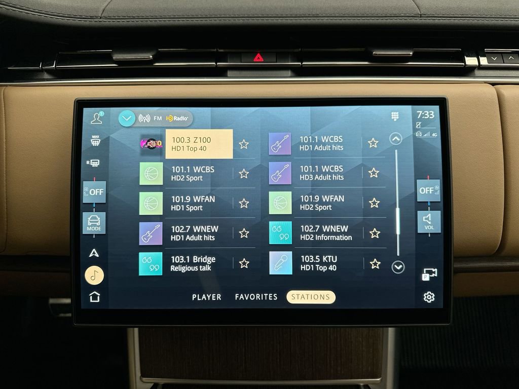 Used 2025 Land Rover Range Rover SE image 27