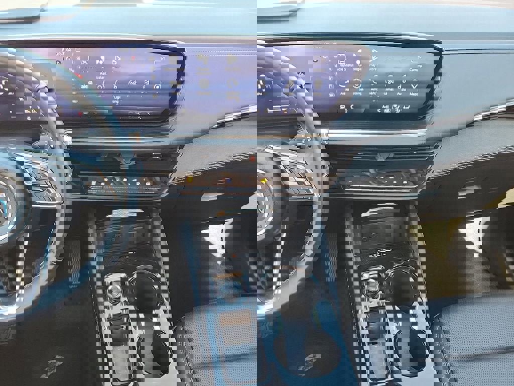 Used 2024 Buick Envision Preferred image 11