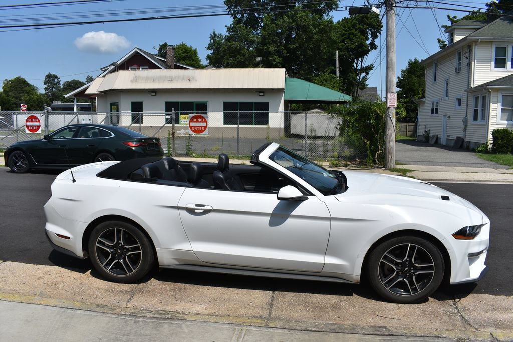 Used 2023 Ford Mustang Premium RWD image 11