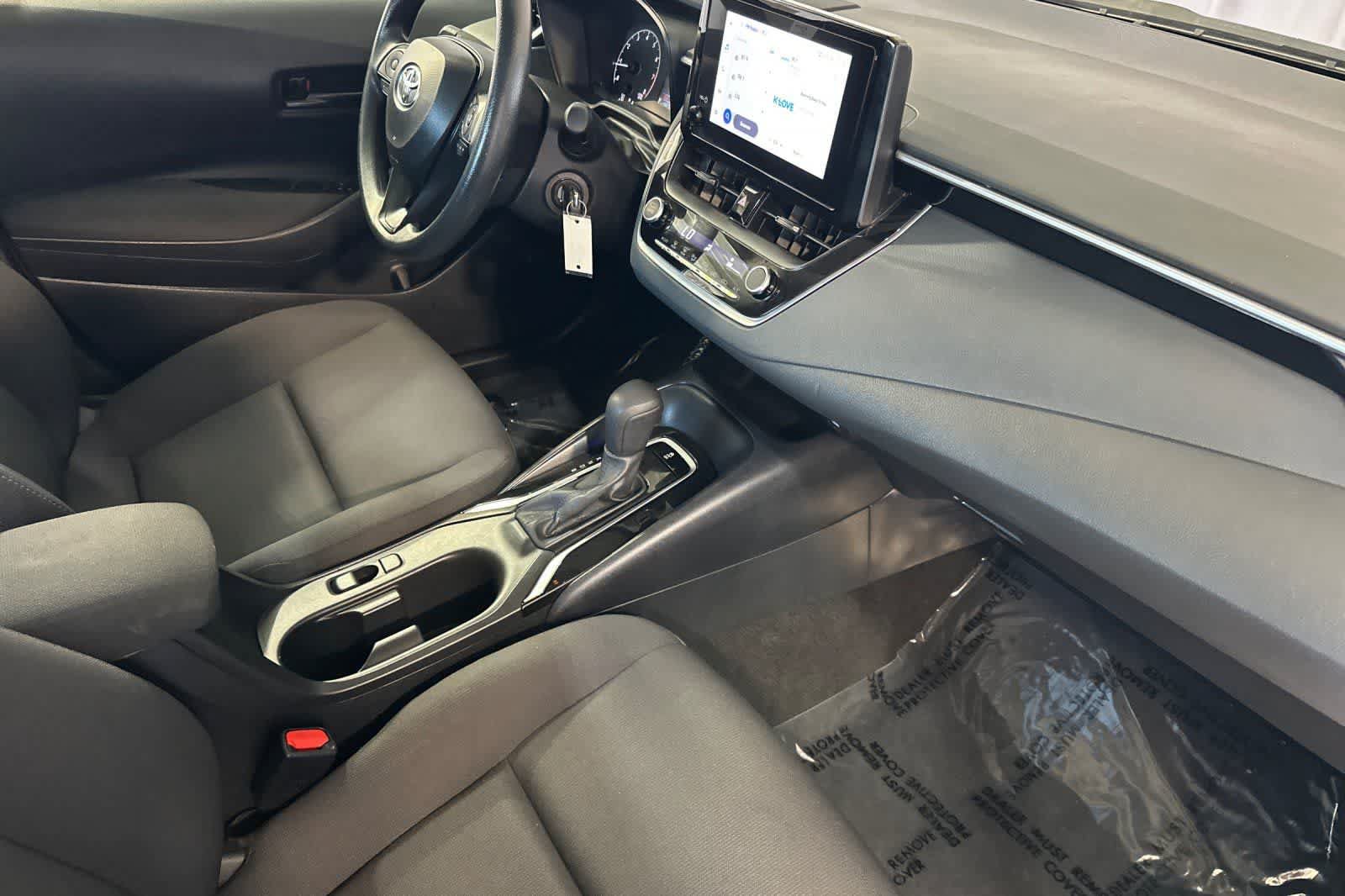 Used 2024 Toyota Corolla LE FWD image 17
