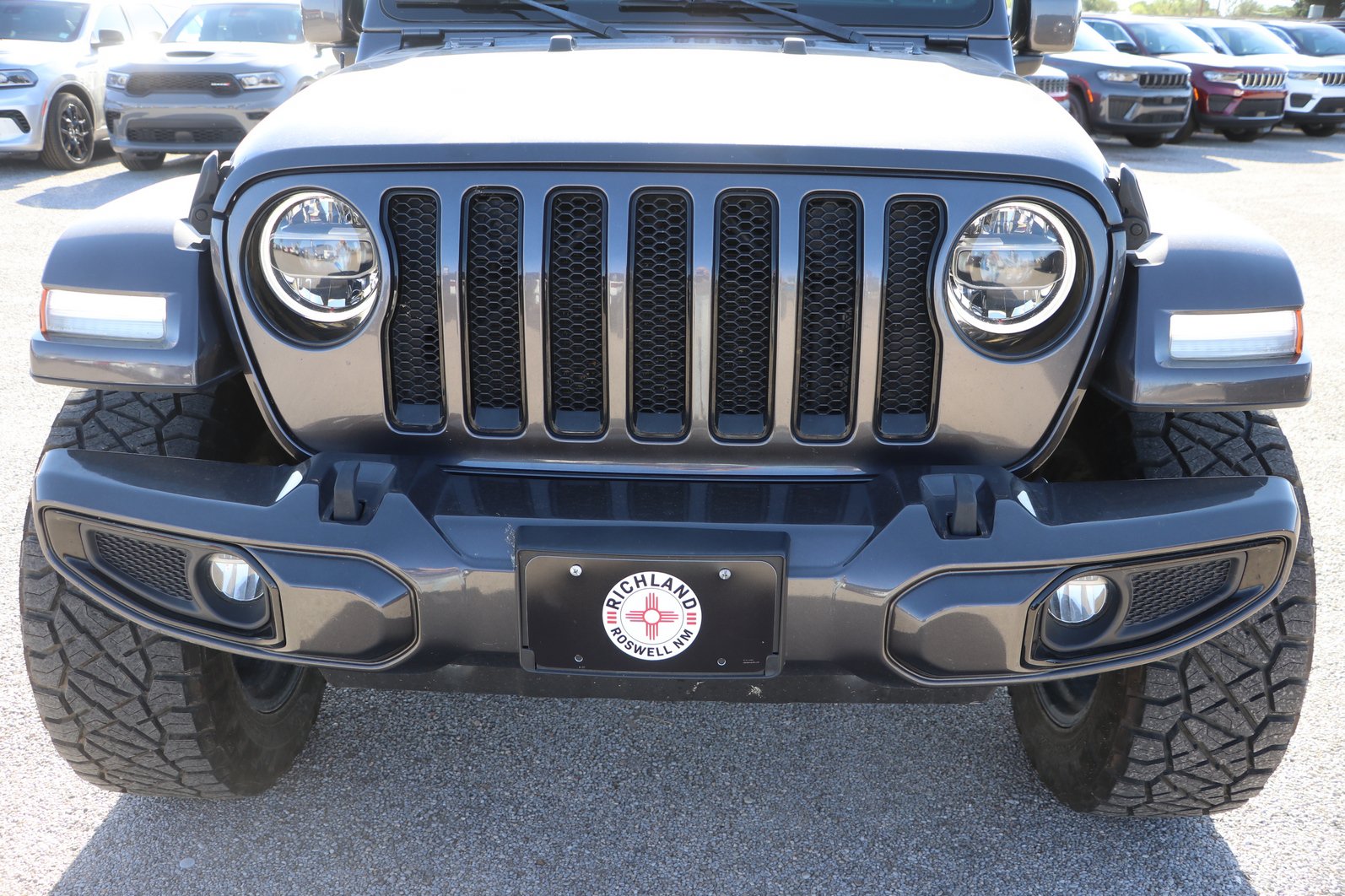Used 2020 Jeep Wrangler Unlimited Sahara AWD/4WD image 2