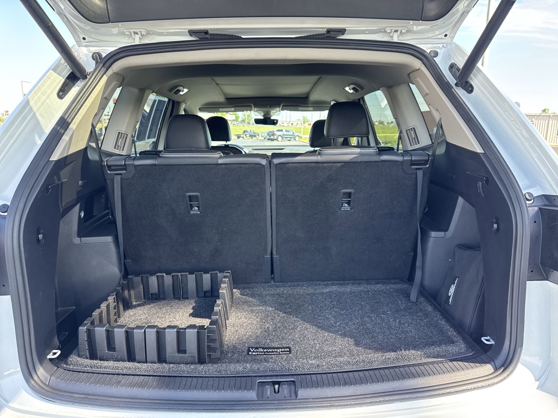 Used 2022 Volkswagen Atlas SEL Premium image 25
