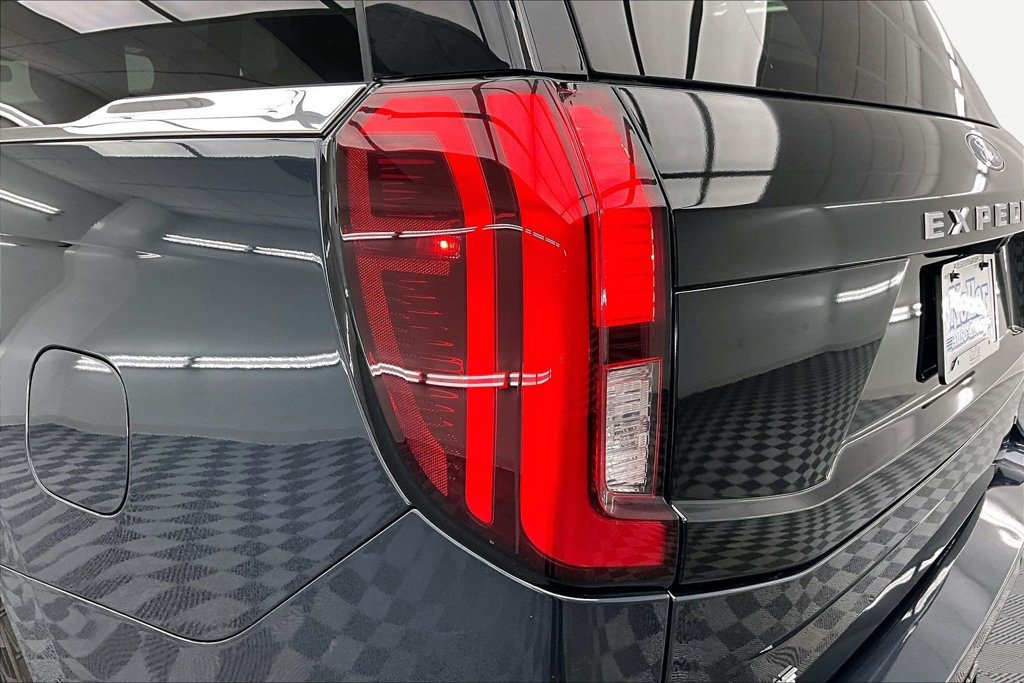Certified 2025 Ford Expedition Max Active AWD/4WD image 31